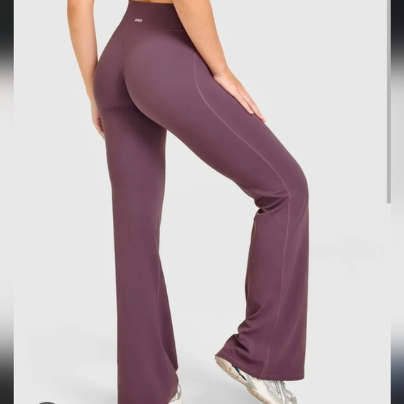 Oner Active Pants - Oner Active SoftMotion Flared Bottoms - Vintage Purple size XS, REGULAR LENGTH